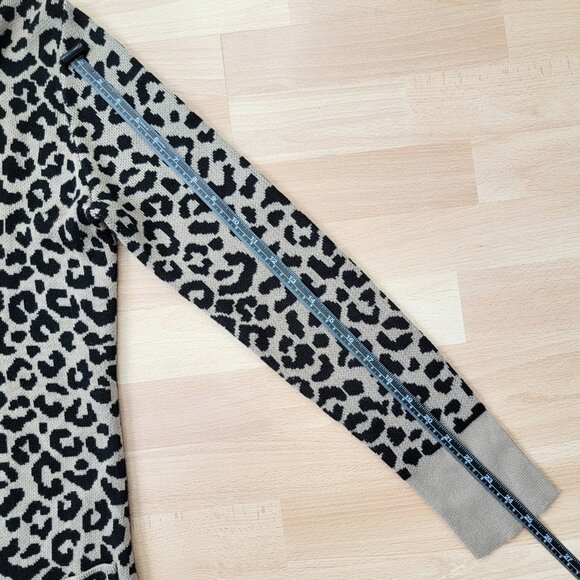 EUC Moon & Madison Cardigan Sweater Leopard Print | Size: Medium - Picture 10 of 13